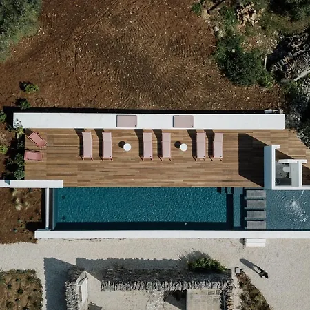 Oda ve Kahvaltı Masseria Dagilupi 4*